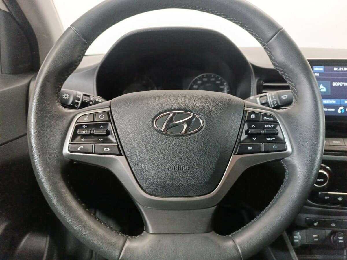 Купить Hyundai Solaris, 2022, 72 045 км, фото №16