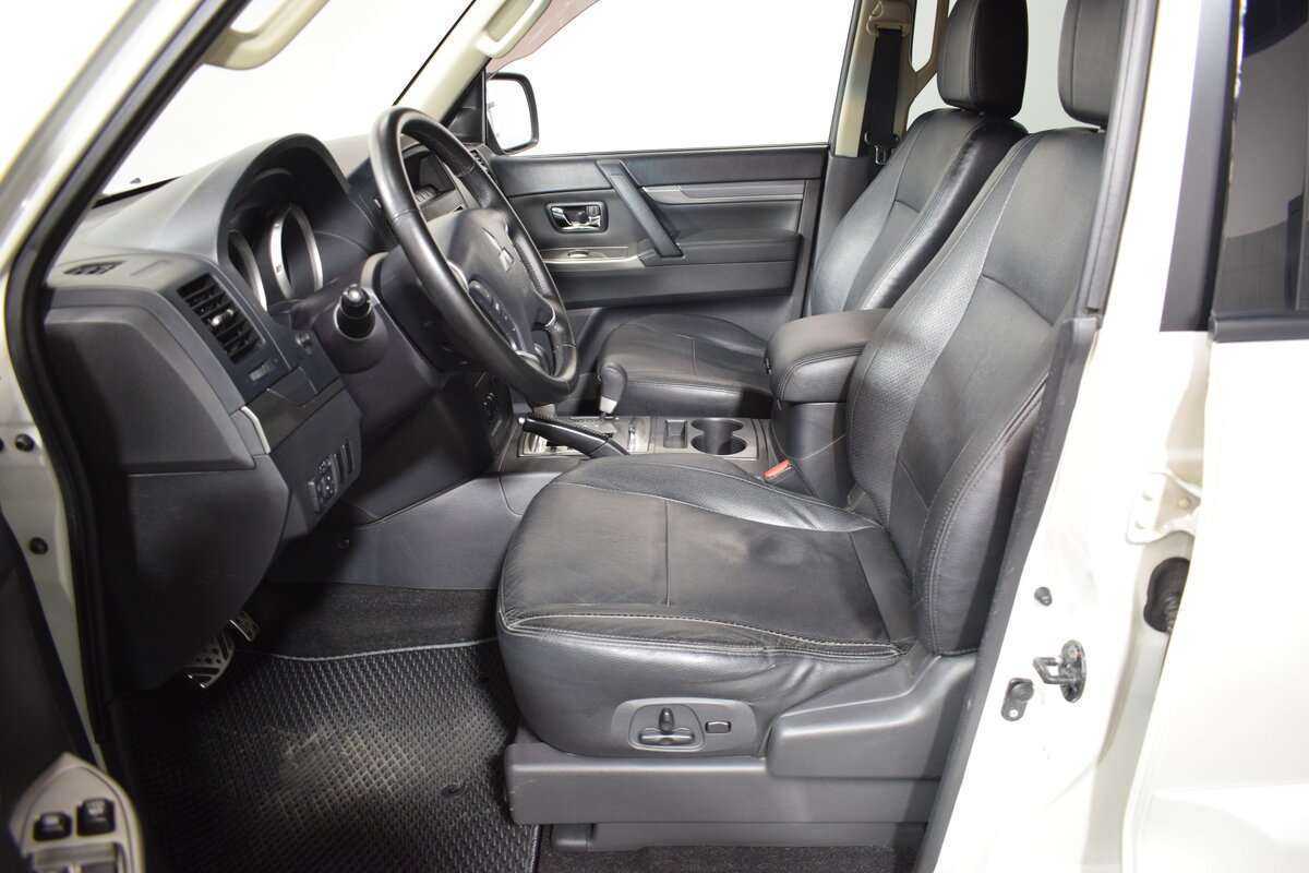 Купить Mitsubishi Pajero, 2014, 177 000 км, фото №6
