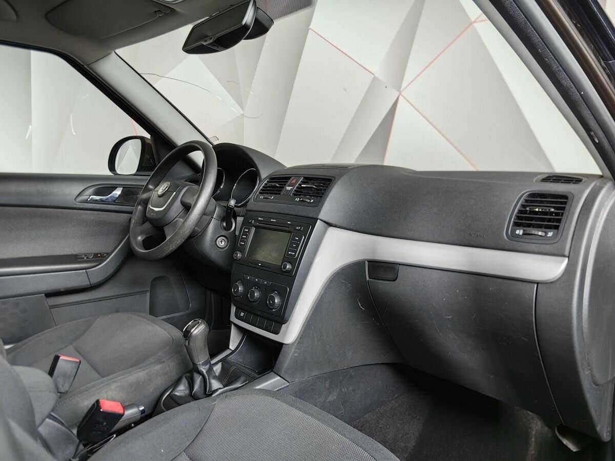Купить Skoda Yeti, 2012, 203 979 км, фото №8