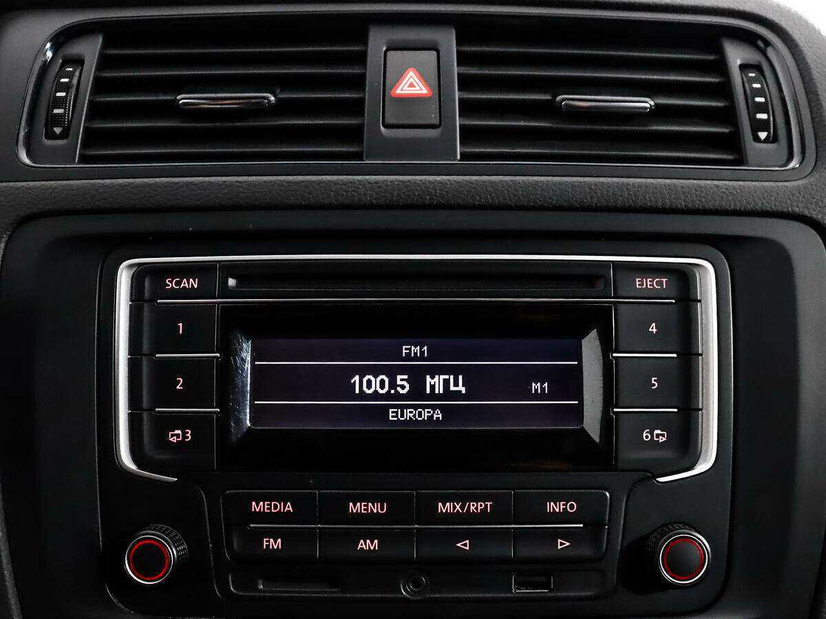 Купить Volkswagen Jetta, 2014, 188 293 км, фото №13