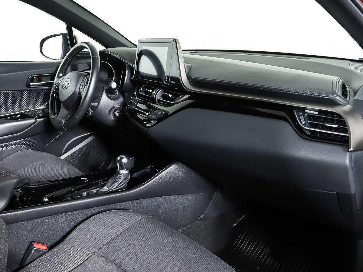 Купить Toyota C-HR, 2019, 67 110 км, фото №9