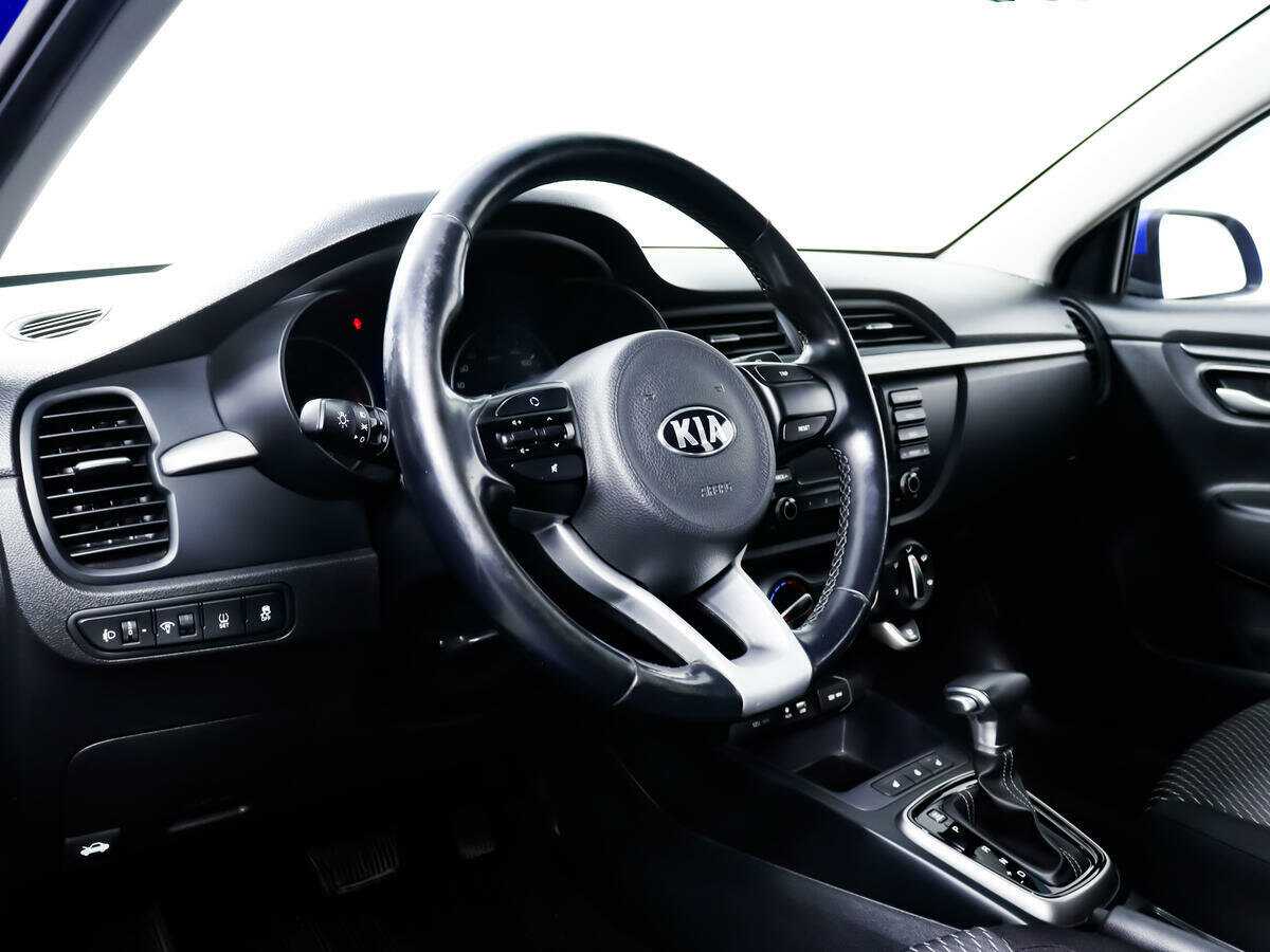 Купить Kia Rio X-Line, 2018, 72 691 км, фото №13