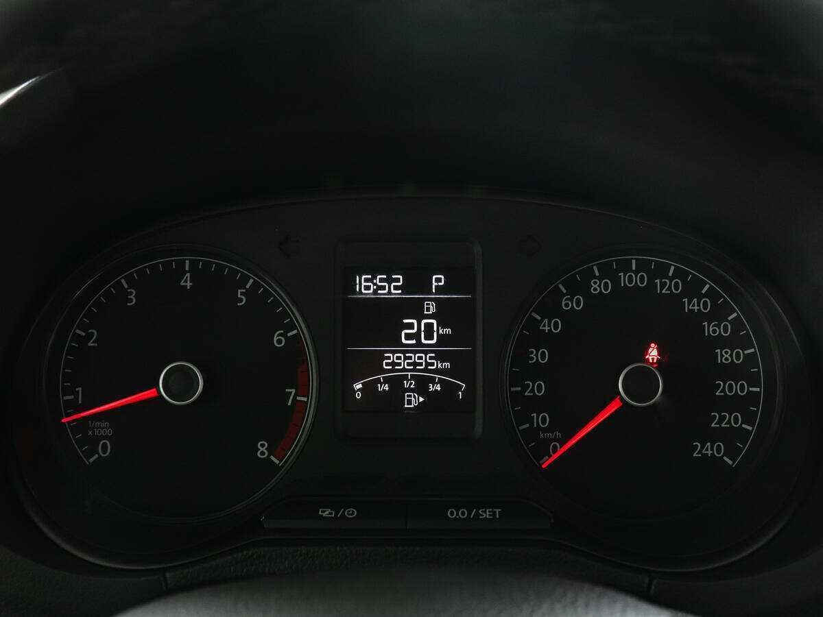 Купить Volkswagen Polo, 2017, 28 890 км, фото №9