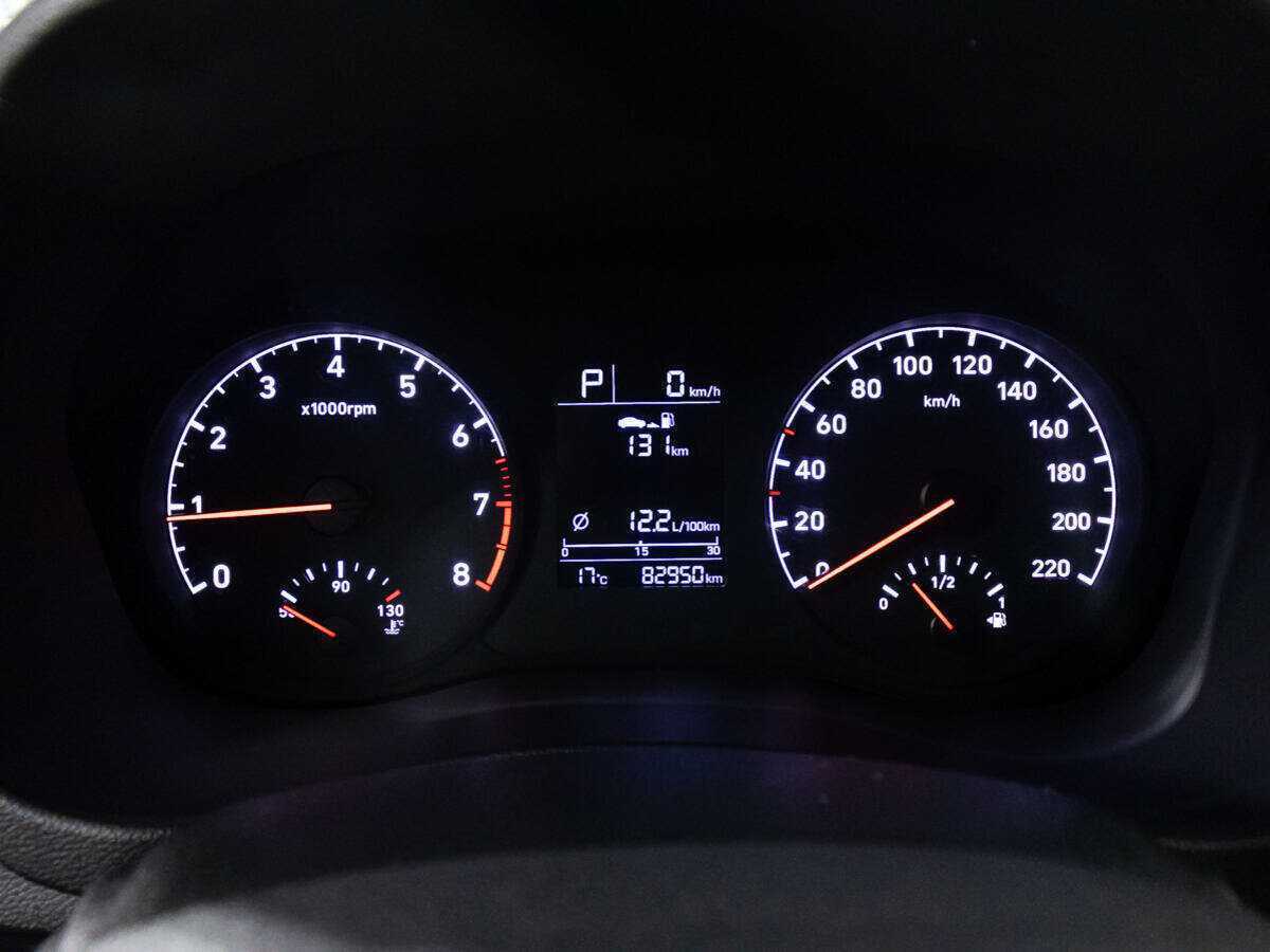 Купить Hyundai Solaris, 2017, 82 946 км, фото №12