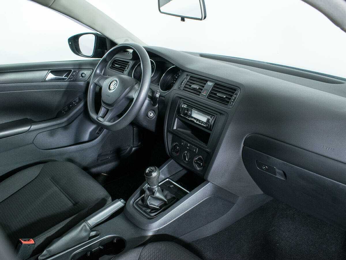 Купить Volkswagen Jetta, 2015, 150 319 км, фото №9