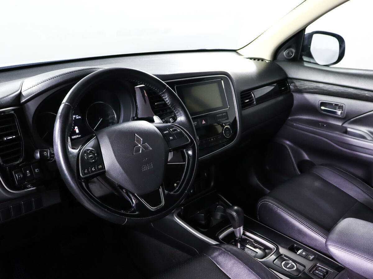 Купить Mitsubishi Outlander, 2017, 193 623 км, фото №12