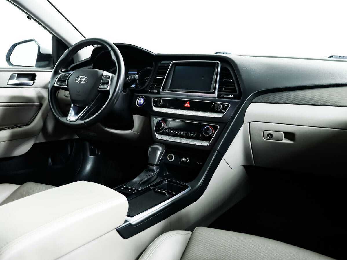 Купить Hyundai Sonata, 2018, 73 612 км, фото №9