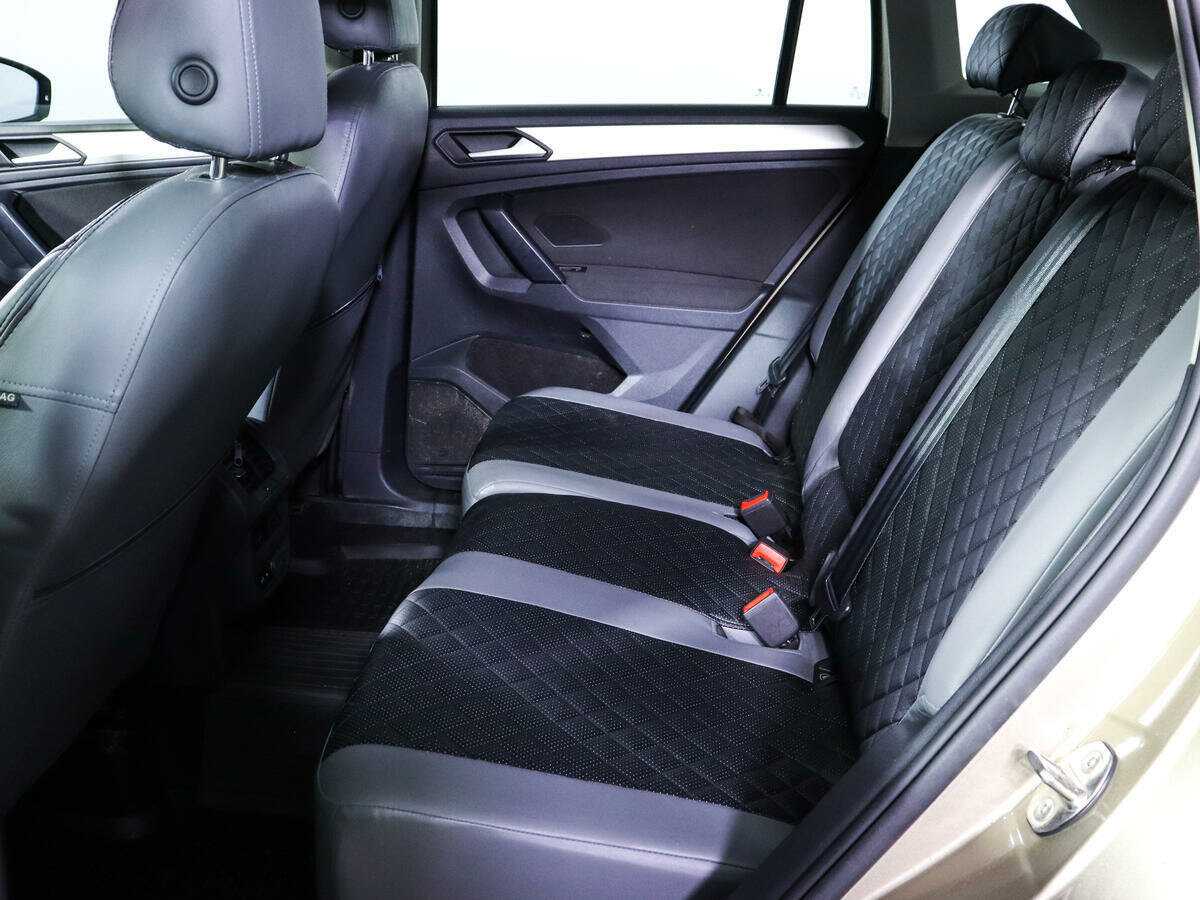 Купить Volkswagen Tiguan L, 2019, 107 477 км, фото №10