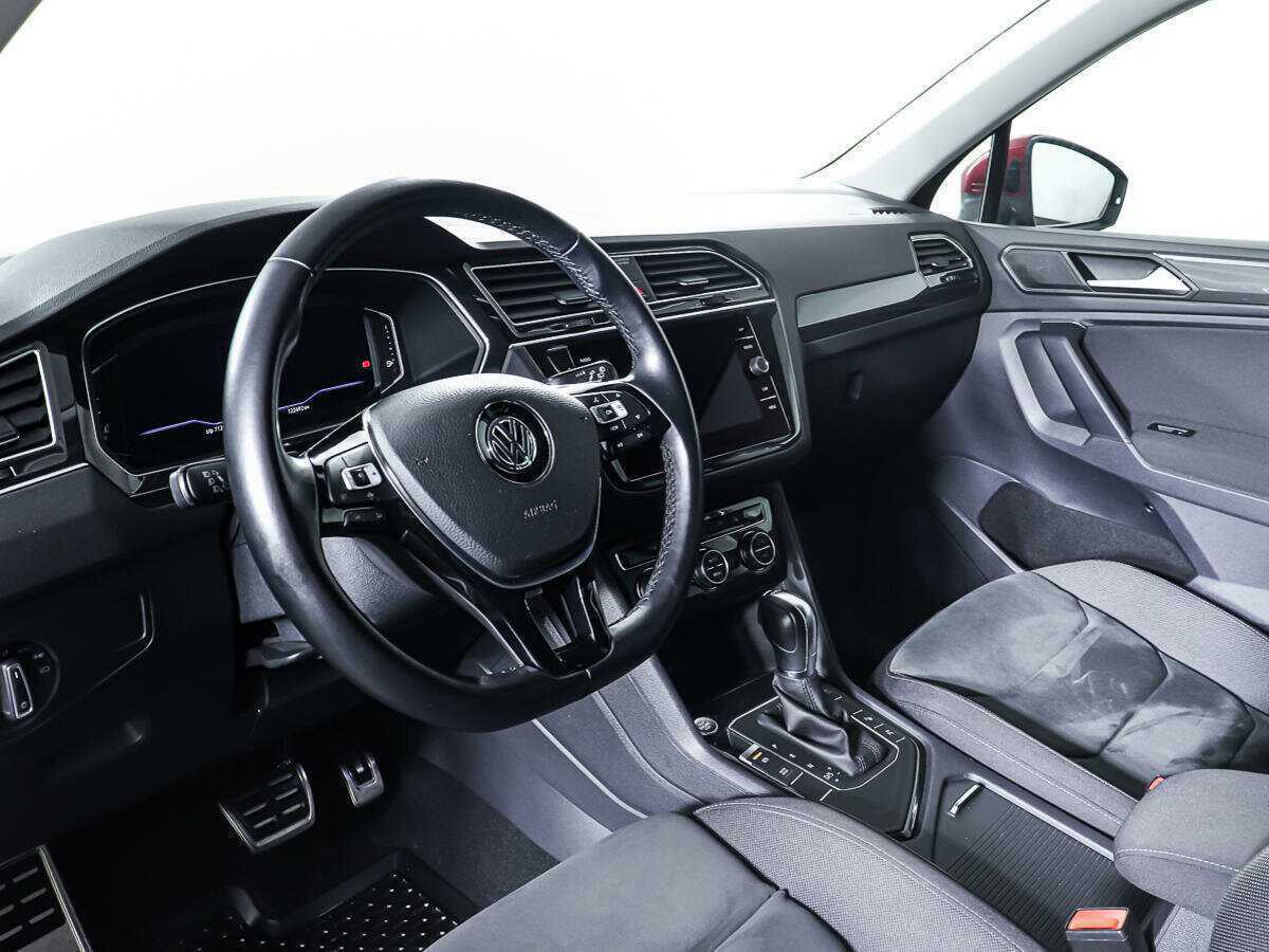 Купить Volkswagen Tiguan L, 2019, 122 491 км, фото №12