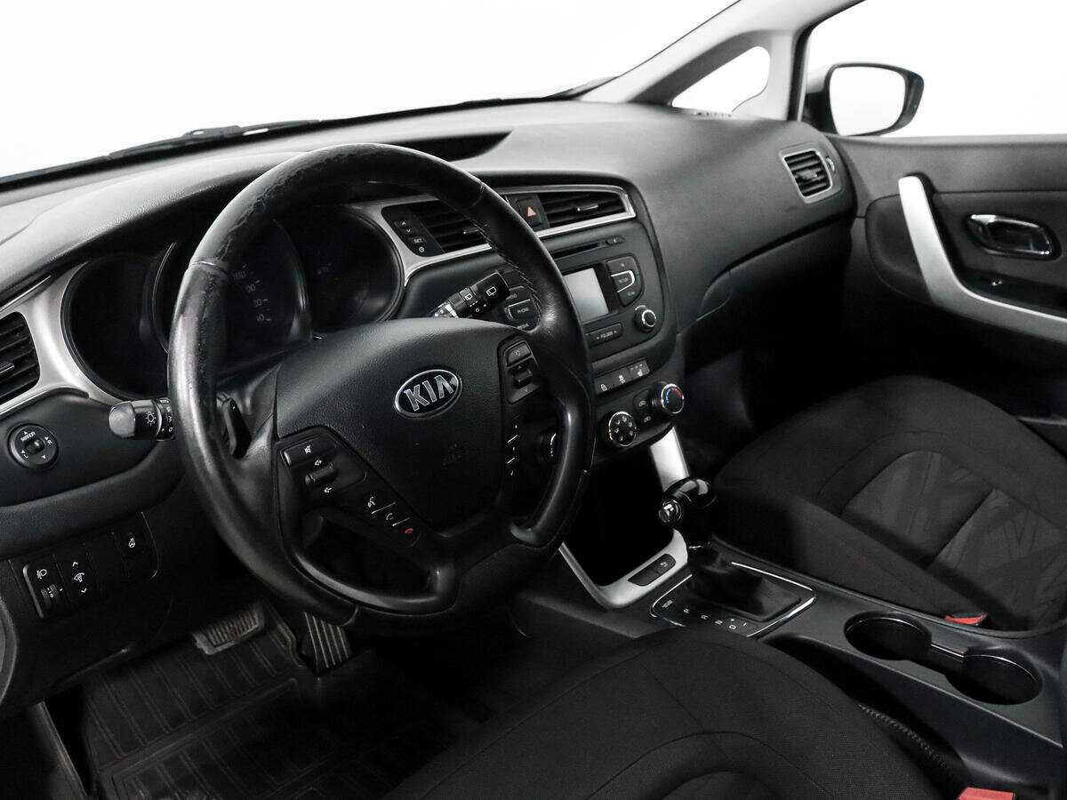 Купить Kia Ceed, 2016, 151 170 км, фото №9