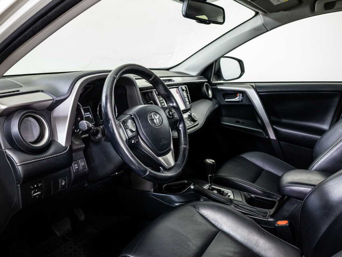 Купить Toyota RAV4, 2018, 130 771 км, фото №9