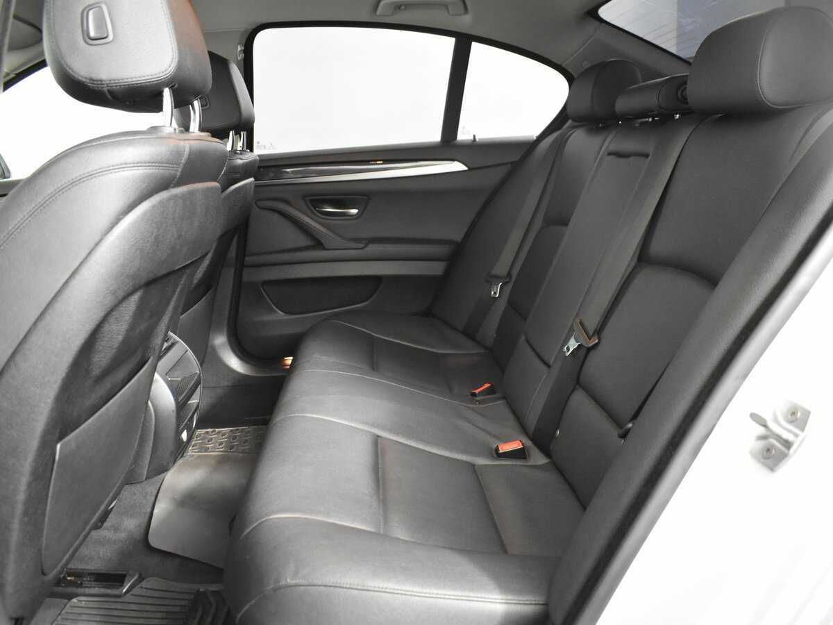 Купить BMW 5 серии 520d, 2016, 174 365 км, фото №8