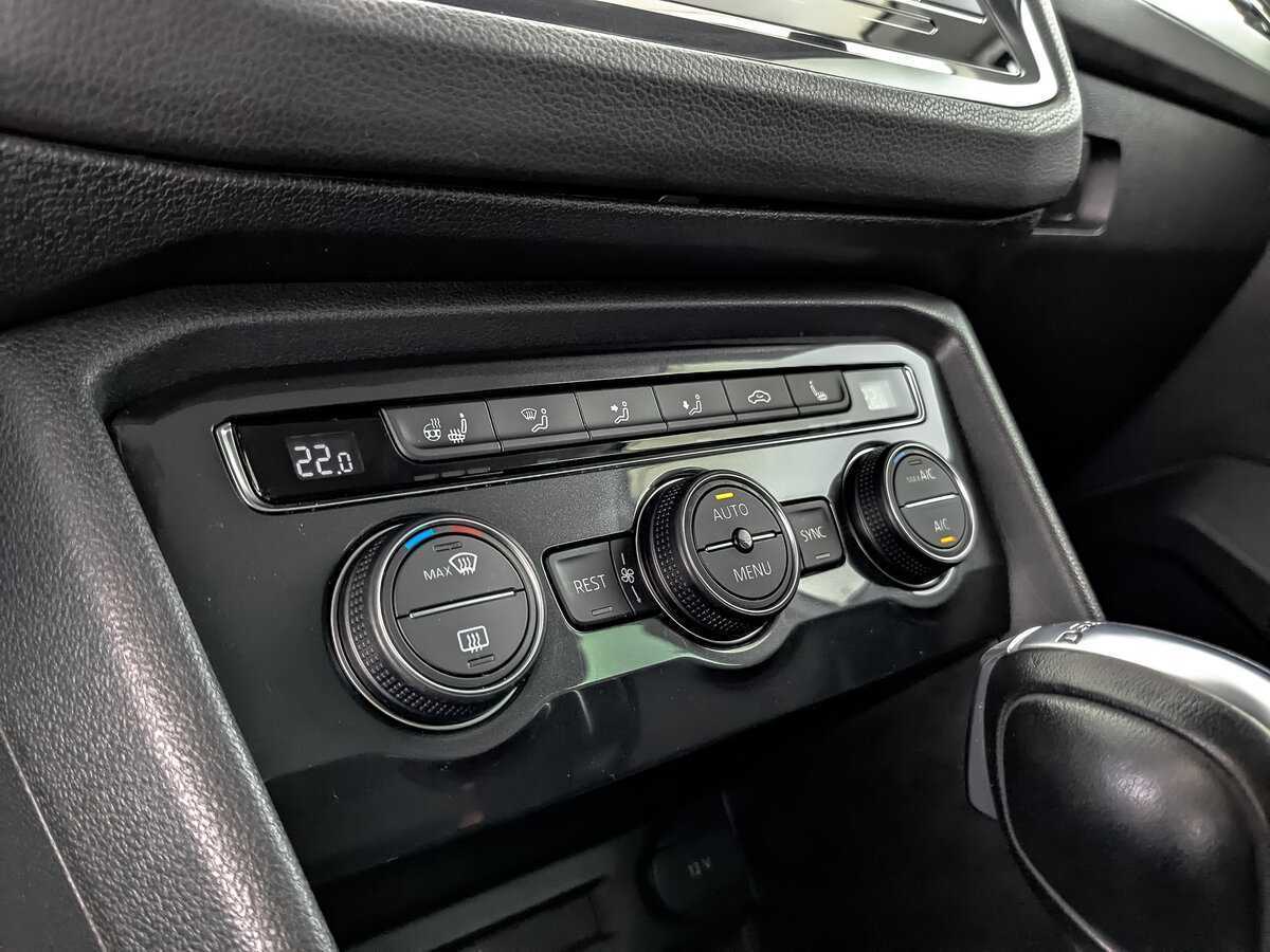 Купить Volkswagen Tiguan, 2018, 99 038 км, фото №22