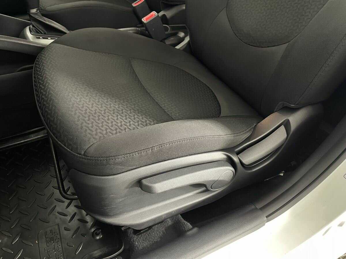 Купить Kia Rio, 2017, 73 846 км, фото №10