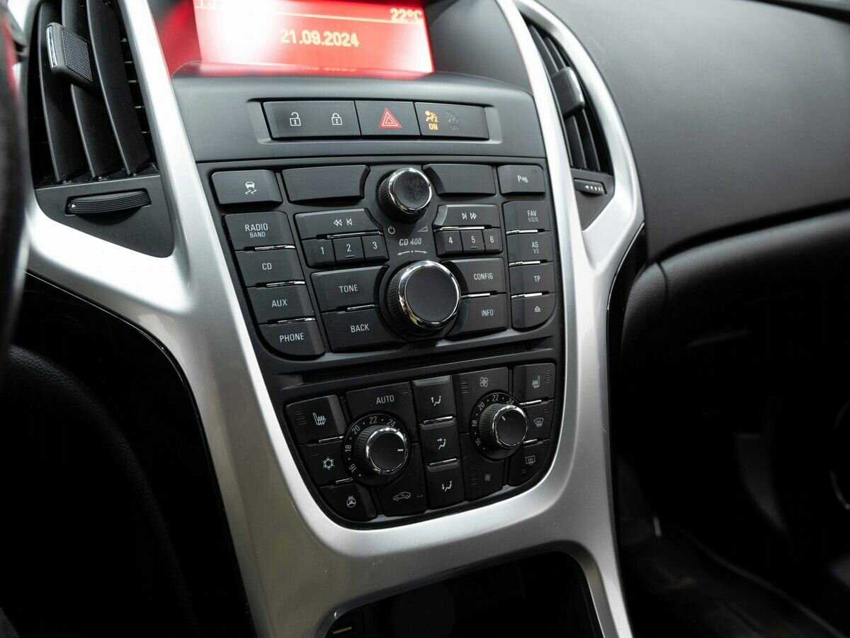 Купить Opel Astra GTC, 2013, 209 300 км, фото №20