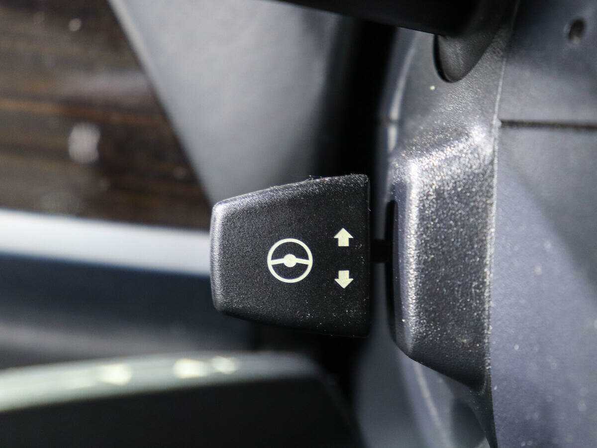 Купить BMW X5 M50d, 2012, 218 833 км, фото №16