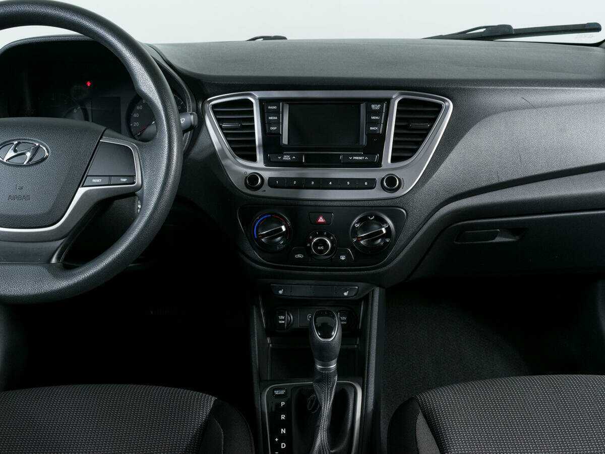 Купить Hyundai Solaris, 2019, 114 957 км, фото №8