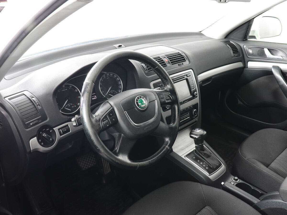 Купить Skoda Octavia, 2012, 190 313 км, фото №9