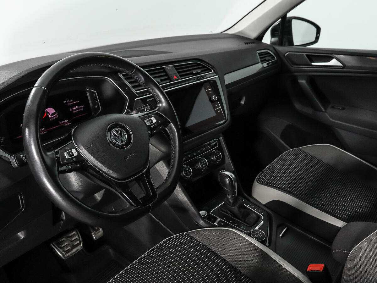 Купить Volkswagen Tiguan, 2019, 125 367 км, фото №9