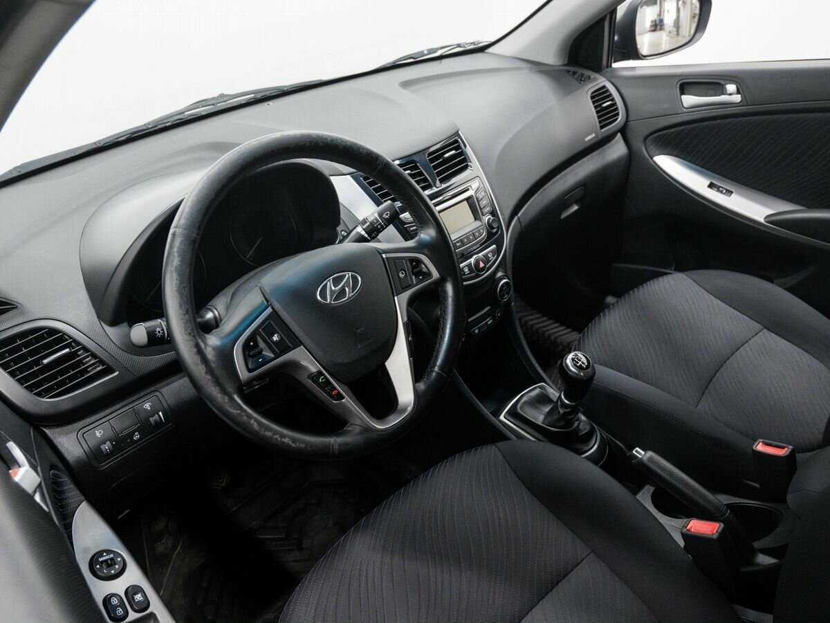 Купить Hyundai Solaris, 2016, 49 593 км, фото №14