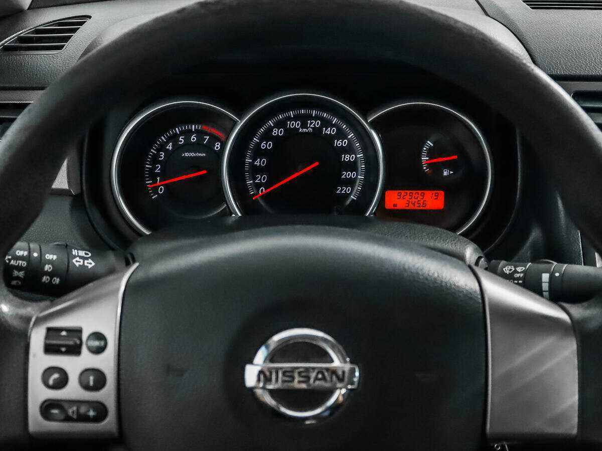 Купить Nissan Tiida, 2012, 92 909 км, фото №16