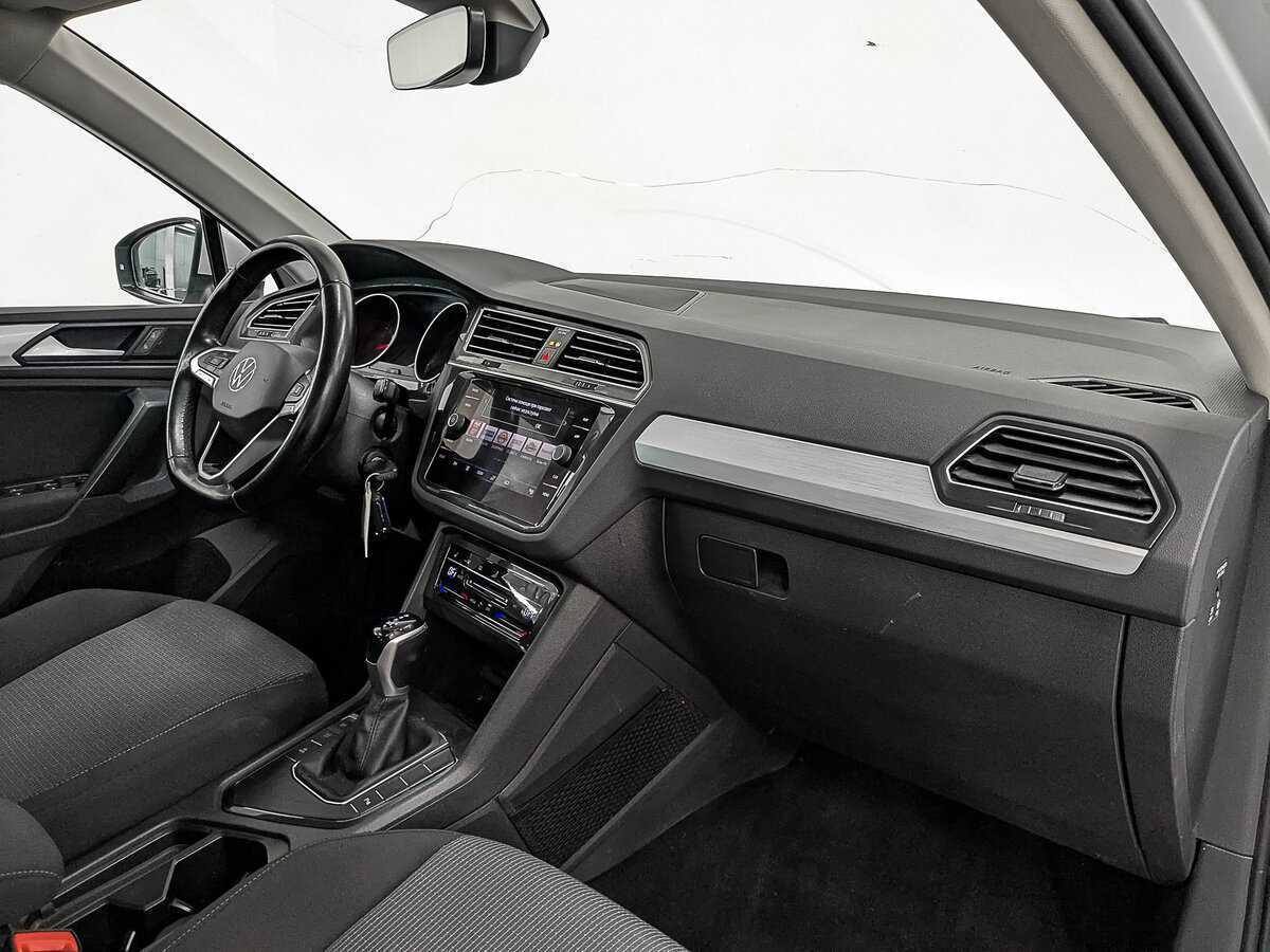 Купить Volkswagen Tiguan, 2021, 133 209 км, фото №11