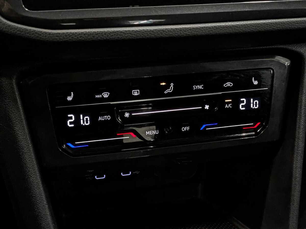 Купить Volkswagen Tiguan, 2021, 157 146 км, фото №21