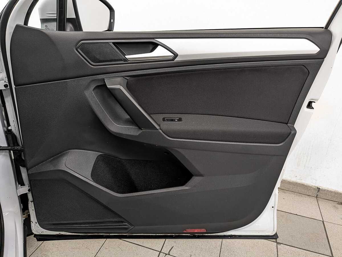 Купить Volkswagen Tiguan, 2021, 154 398 км, фото №21