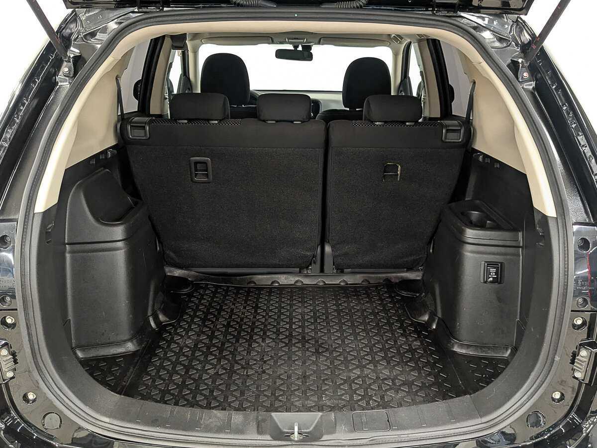 Купить Mitsubishi Outlander, 2018, 71 221 км, фото №9