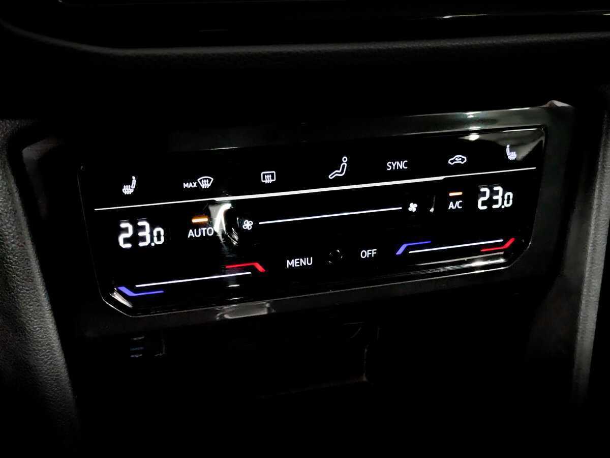 Купить Volkswagen Tiguan, 2021, 163 148 км, фото №24