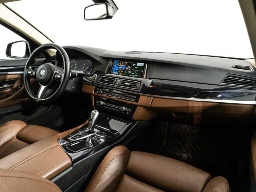 Купить BMW 5 серии 520i, 2016, 116 000 км, фото №9