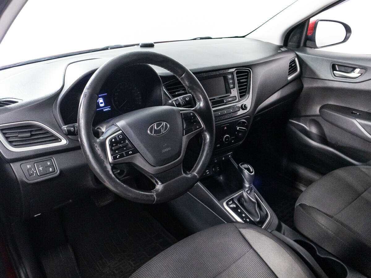 Купить Hyundai Solaris, 2018, 165 780 км, фото №11