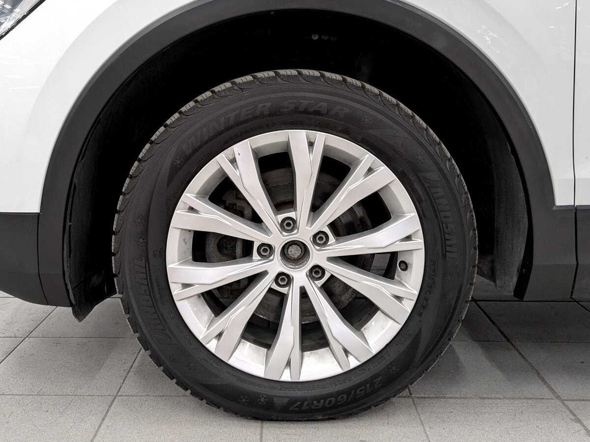 Купить Volkswagen Tiguan, 2021, 131 780 км, фото №17