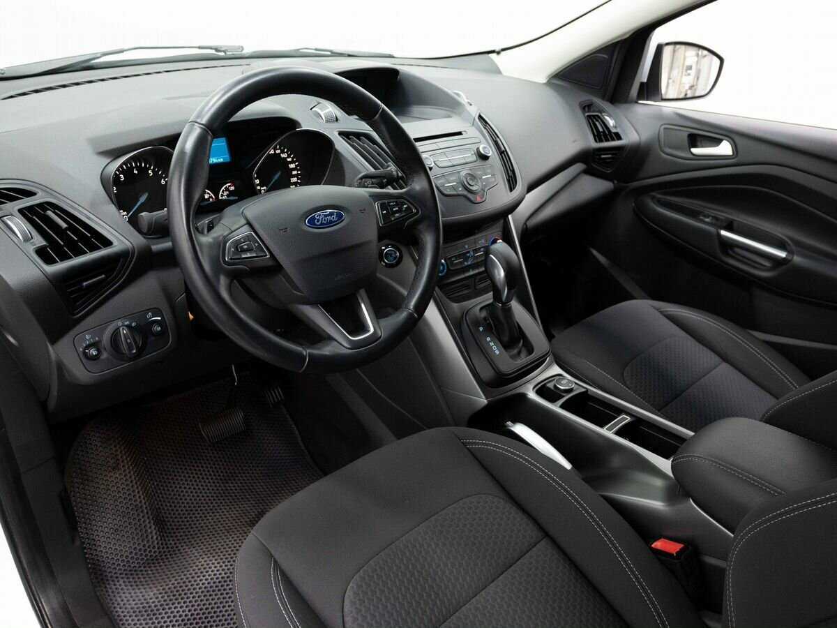 Купить Ford Kuga, 2017, 118 000 км, фото №9