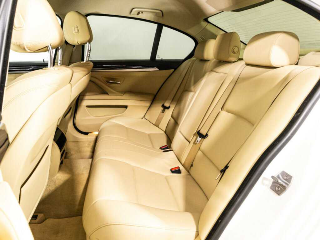 Купить BMW 5 серии 520i, 2014, 124 174 км, фото №10