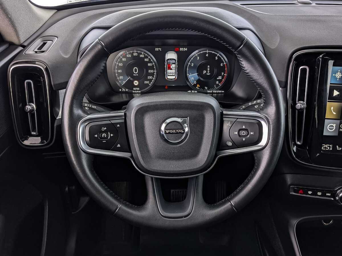 Купить Volvo XC40, 2021, 66 788 км, фото №21