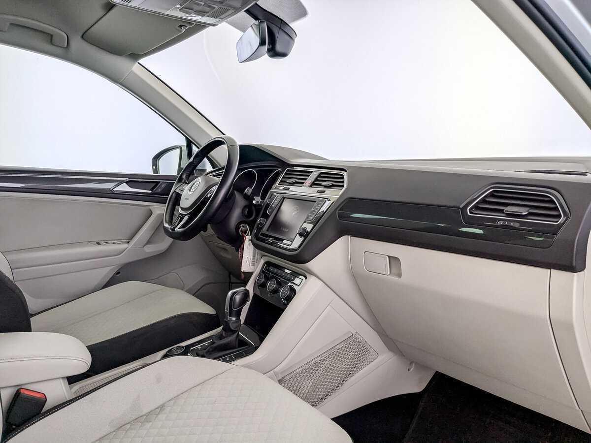Купить Volkswagen Tiguan, 2017, 213 417 км, фото №11
