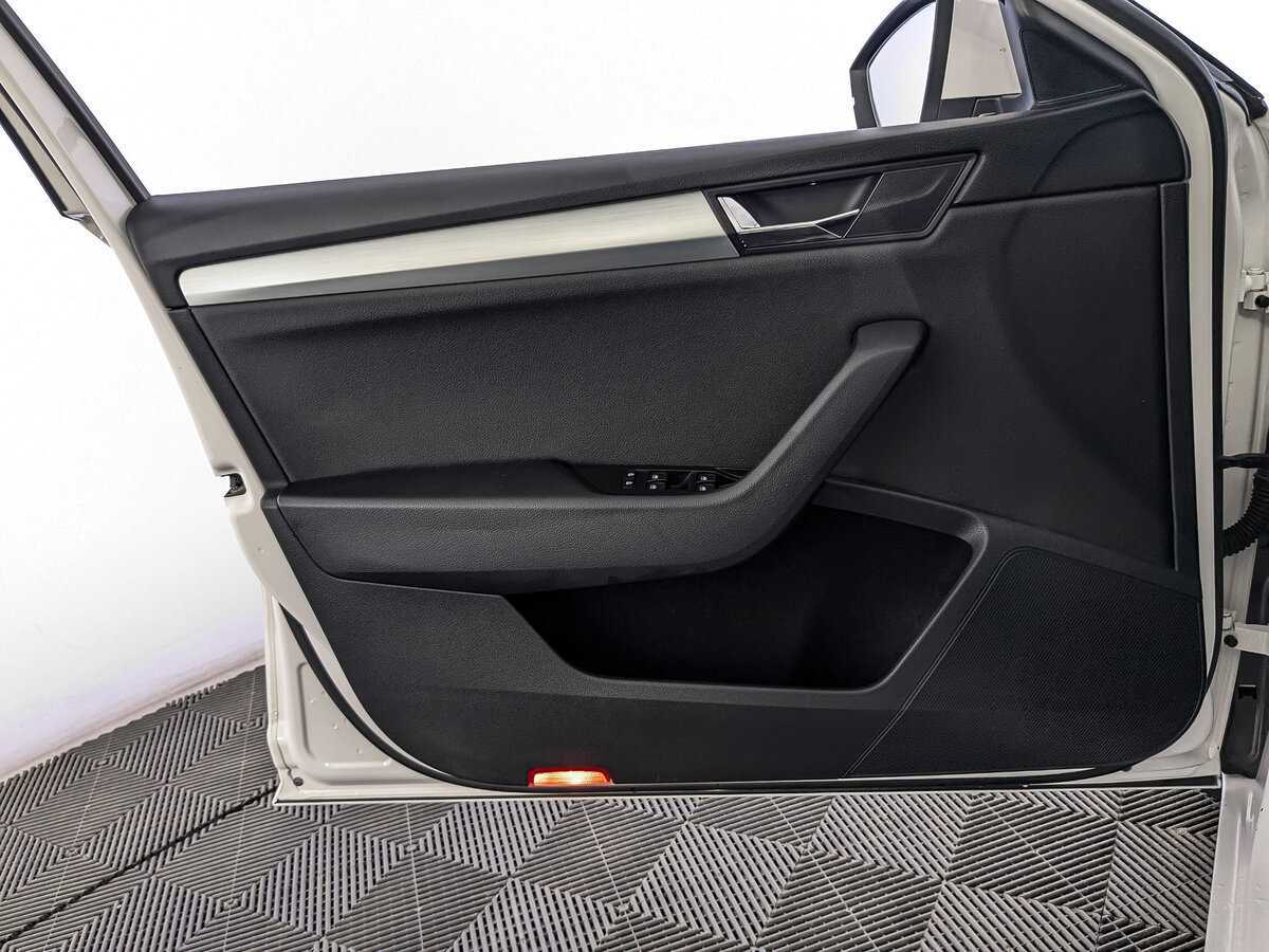 Купить Skoda Superb, 2018, 116 628 км, фото №19