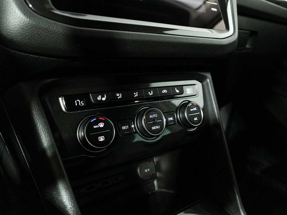 Купить Volkswagen Tiguan, 2019, 103 684 км, фото №17