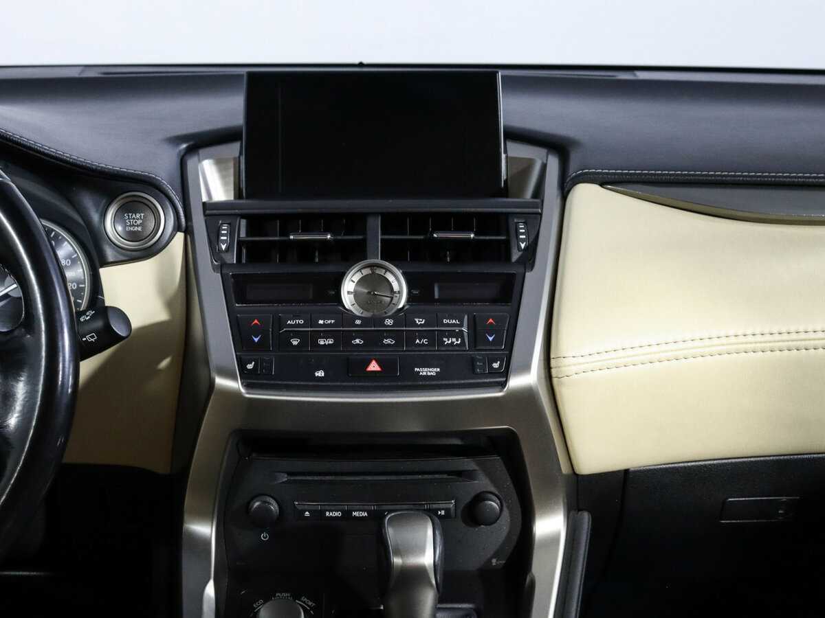 Купить Lexus NX 200, 2015, 160 981 км, фото №10