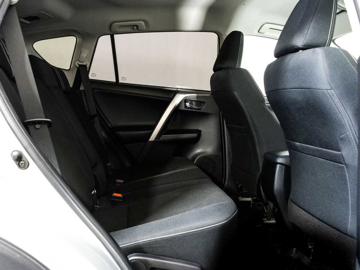 Купить Toyota RAV4, 2017, 63 389 км, фото №15