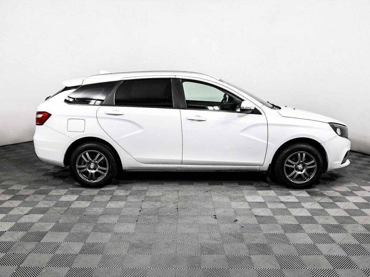 Купить Lada (ВАЗ) Vesta SW, 2020, 202 753 км, фото №4