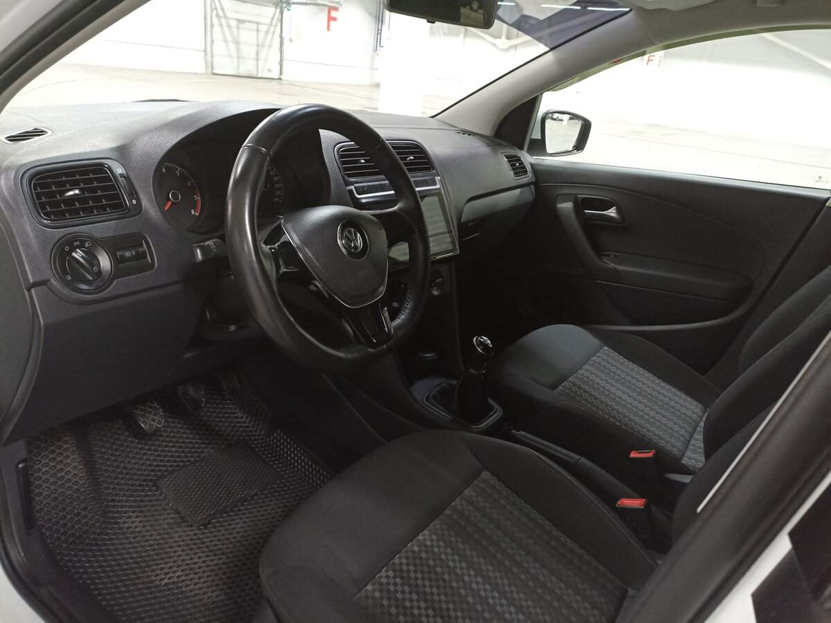 Купить Volkswagen Polo, 2016, 194 123 км, фото №16