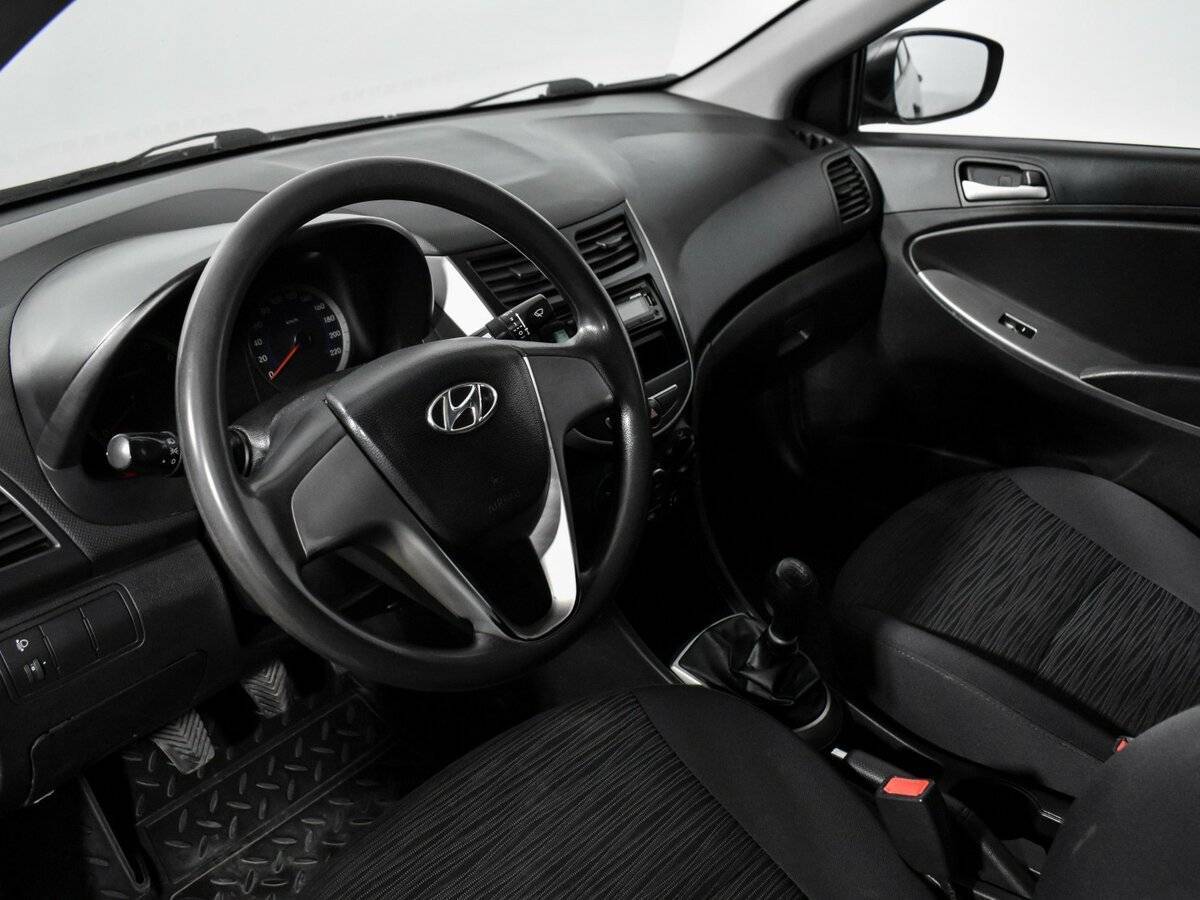 Купить Hyundai Solaris, 2014, 244 656 км, фото №9