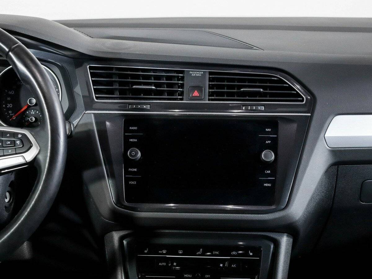 Купить Volkswagen Tiguan, 2021, 29 904 км, фото №9