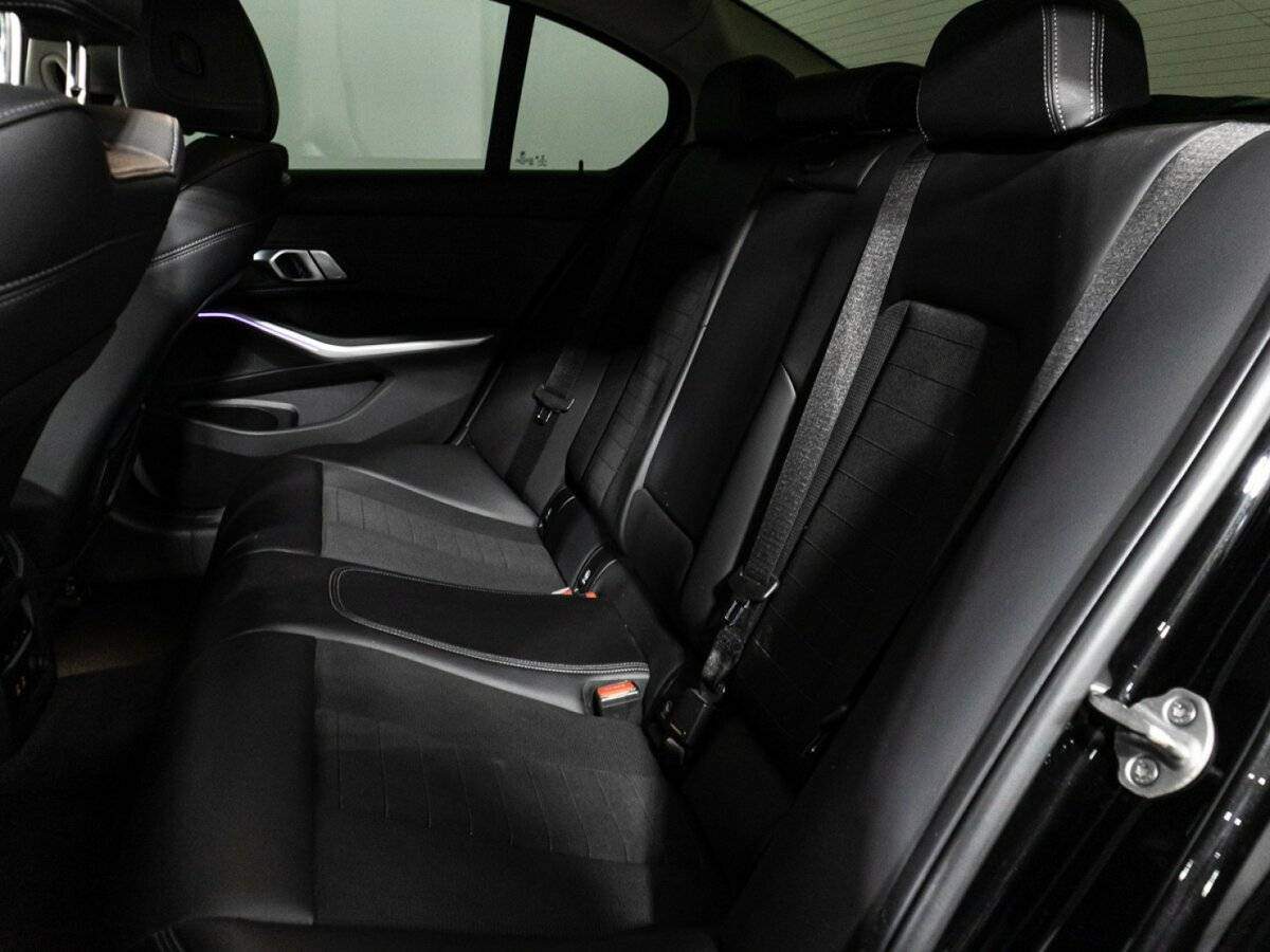 Купить BMW 3 серии 318d, 2019, 97 540 км, фото №10