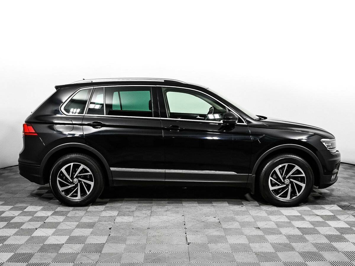 Купить Volkswagen Tiguan, 2018, 95 900 км, фото №4