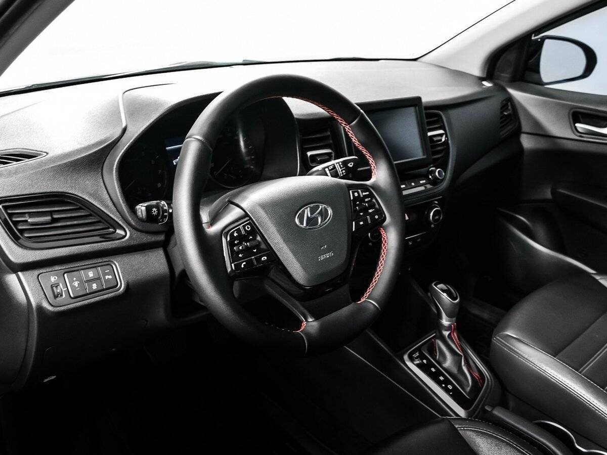 Купить Hyundai Solaris, 2020, 50 382 км, фото №12