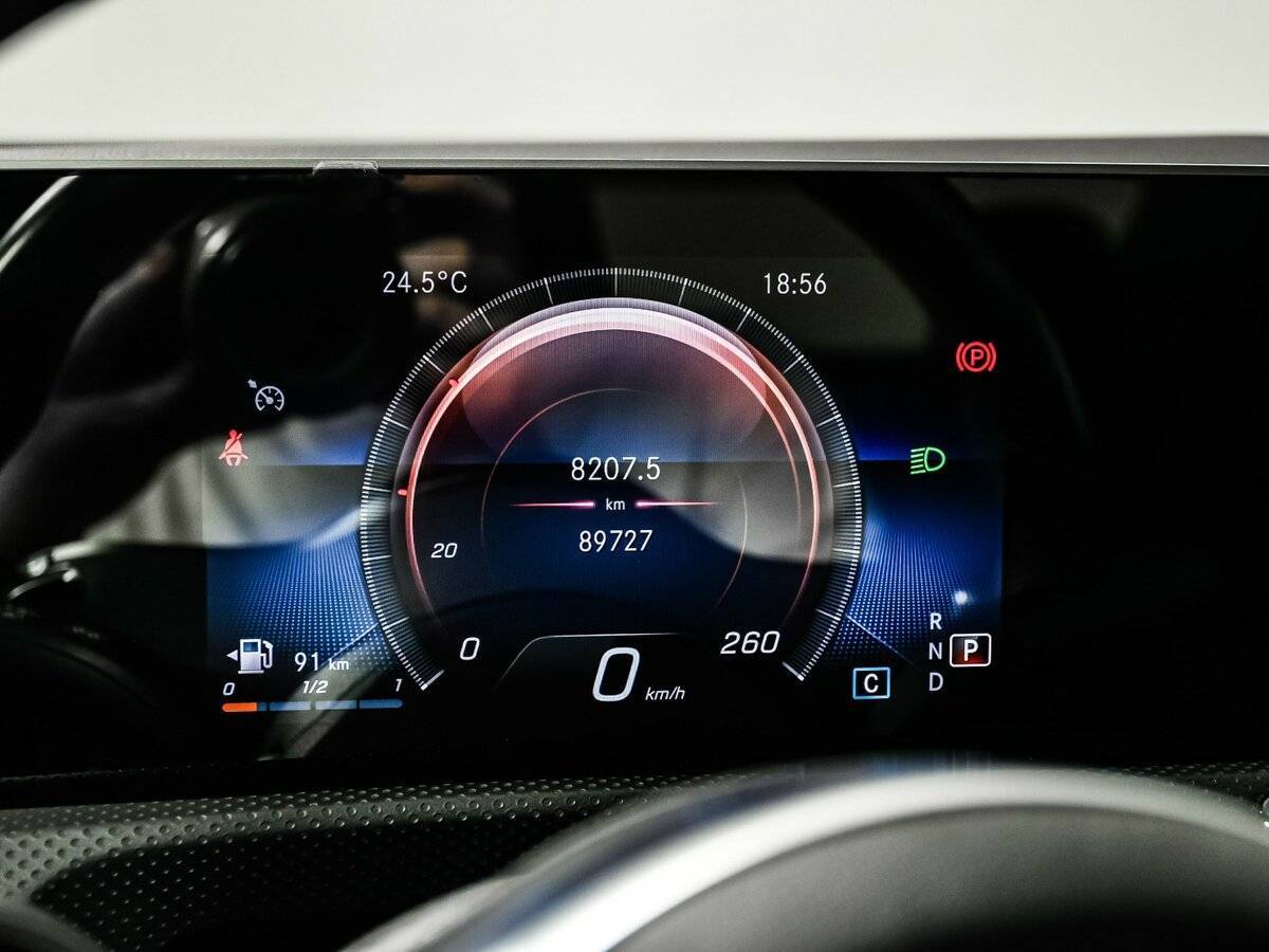 Купить Mercedes-Benz CLA 180, 2019, 89 726 км, фото №10