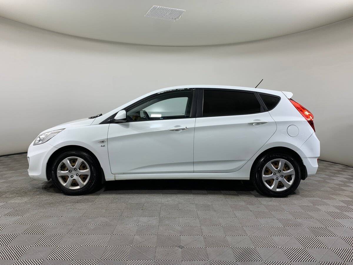 Купить Hyundai Solaris, 2013, 236 946 км, фото №8